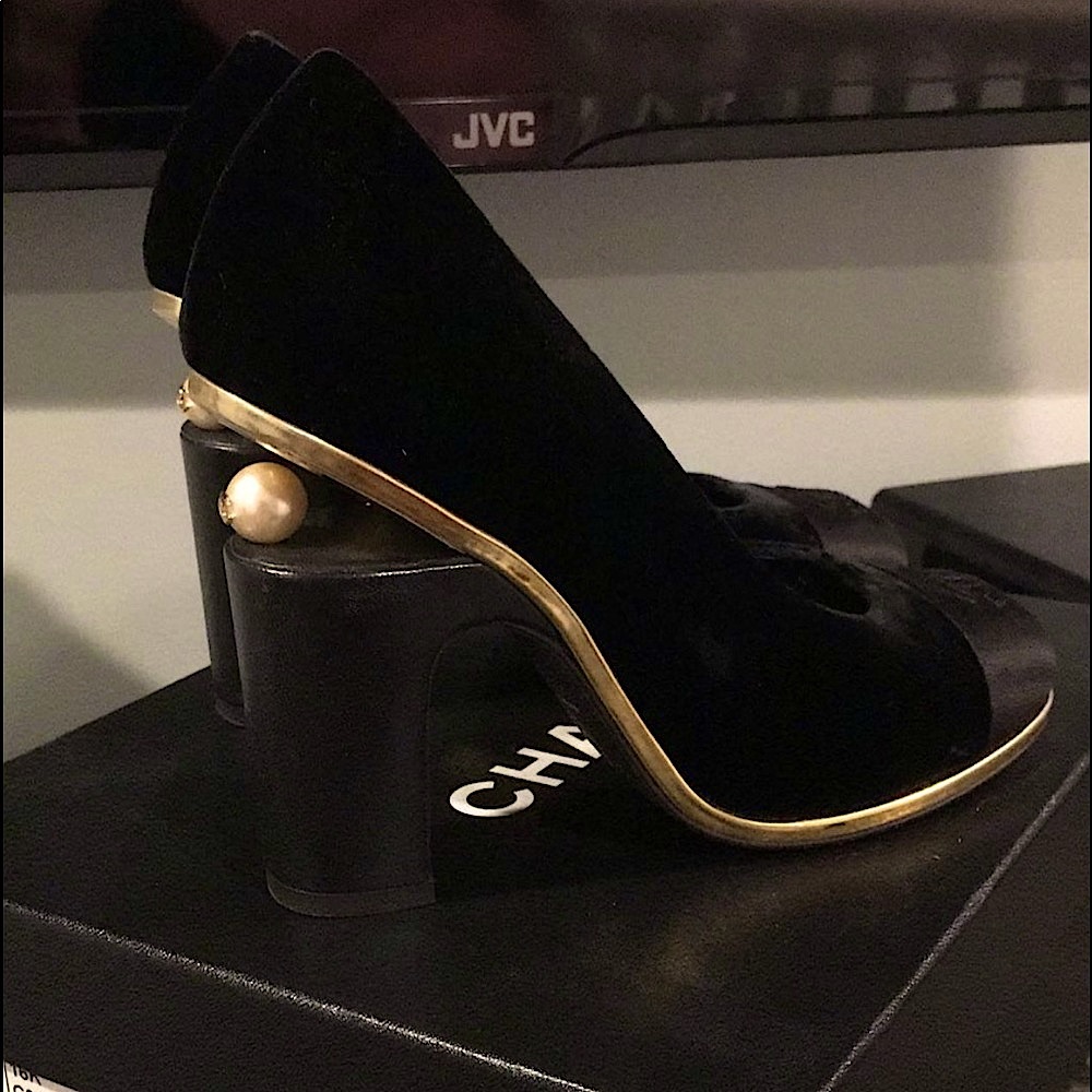CHANEL shoes